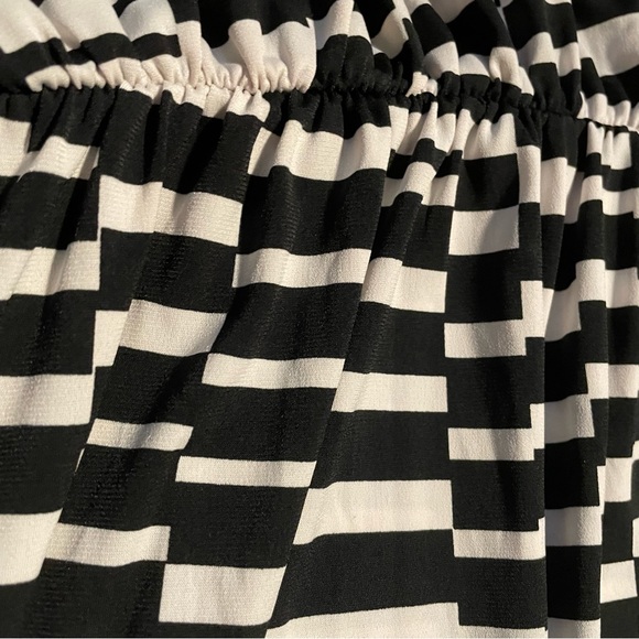 Striped Maxi Dress. - Picture 7 of 9